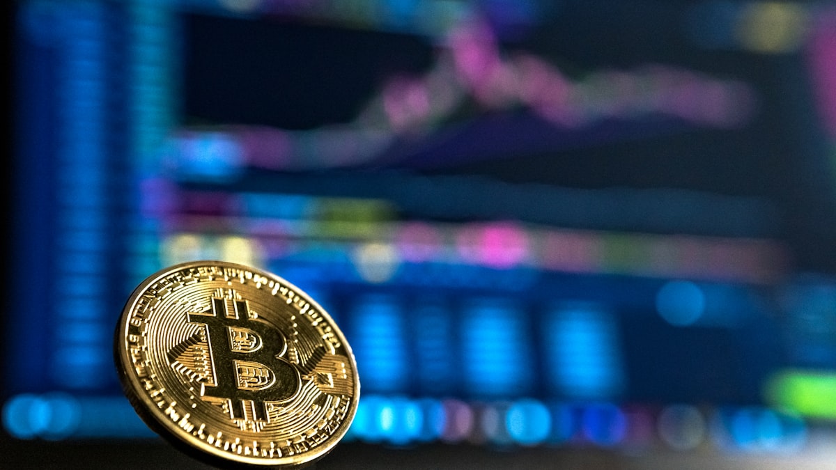 يمتلك نحو 11.4 بالمئة من سكان المملكة العربية السعودية عملات مشفرة رغم القيود التنظيمية. (صورة توضيحية)
